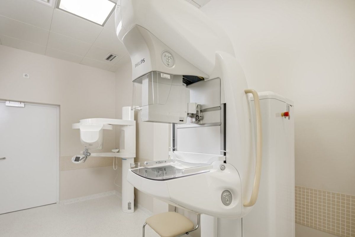 Маммография на аппарате Philips MicroDose L50 в клинике Ланцетъ, Геленджик